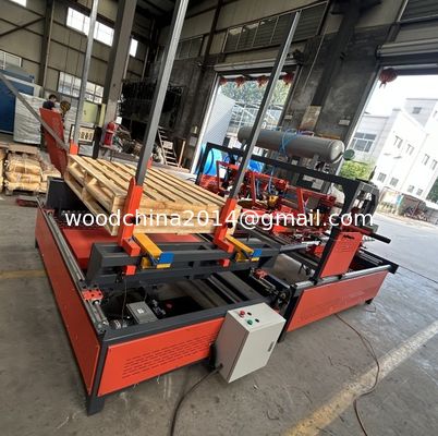 Полуавтоматный деревянный паллет пригвождая машину с паллетом Palletizer деревянным пригвождая машину